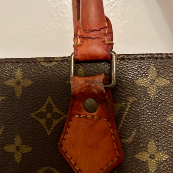 Louis Vuitton Sac Plat tote bag, a classic and versatile "flat bag" design. - Picture 10 of 16